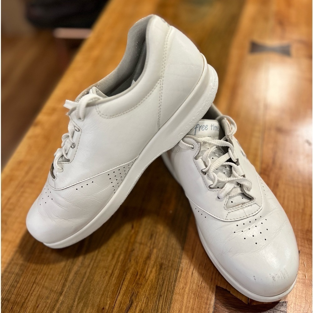 SAS “Free Time” sneakers size 8M in GUC